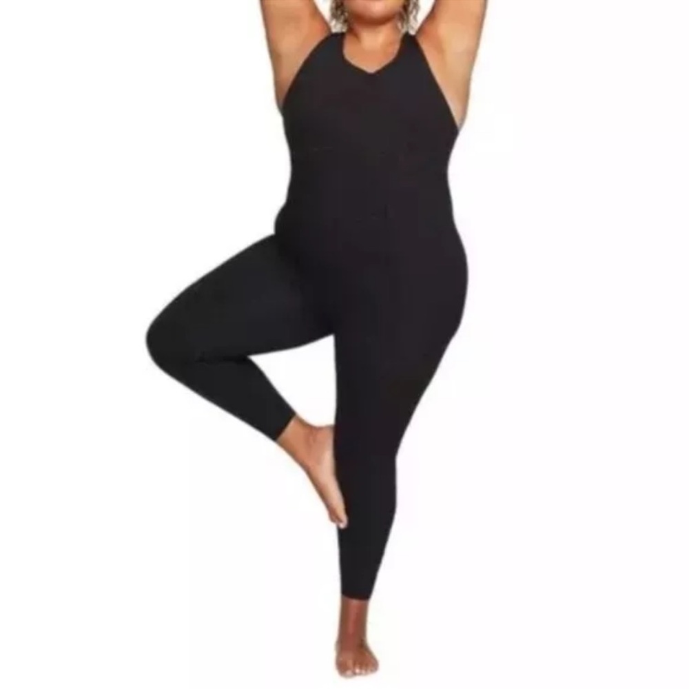 NWT Nike Womens Luxe Dri-Fit 7/8 Matte Active Yoga Jumpsuit Size 2X. Black